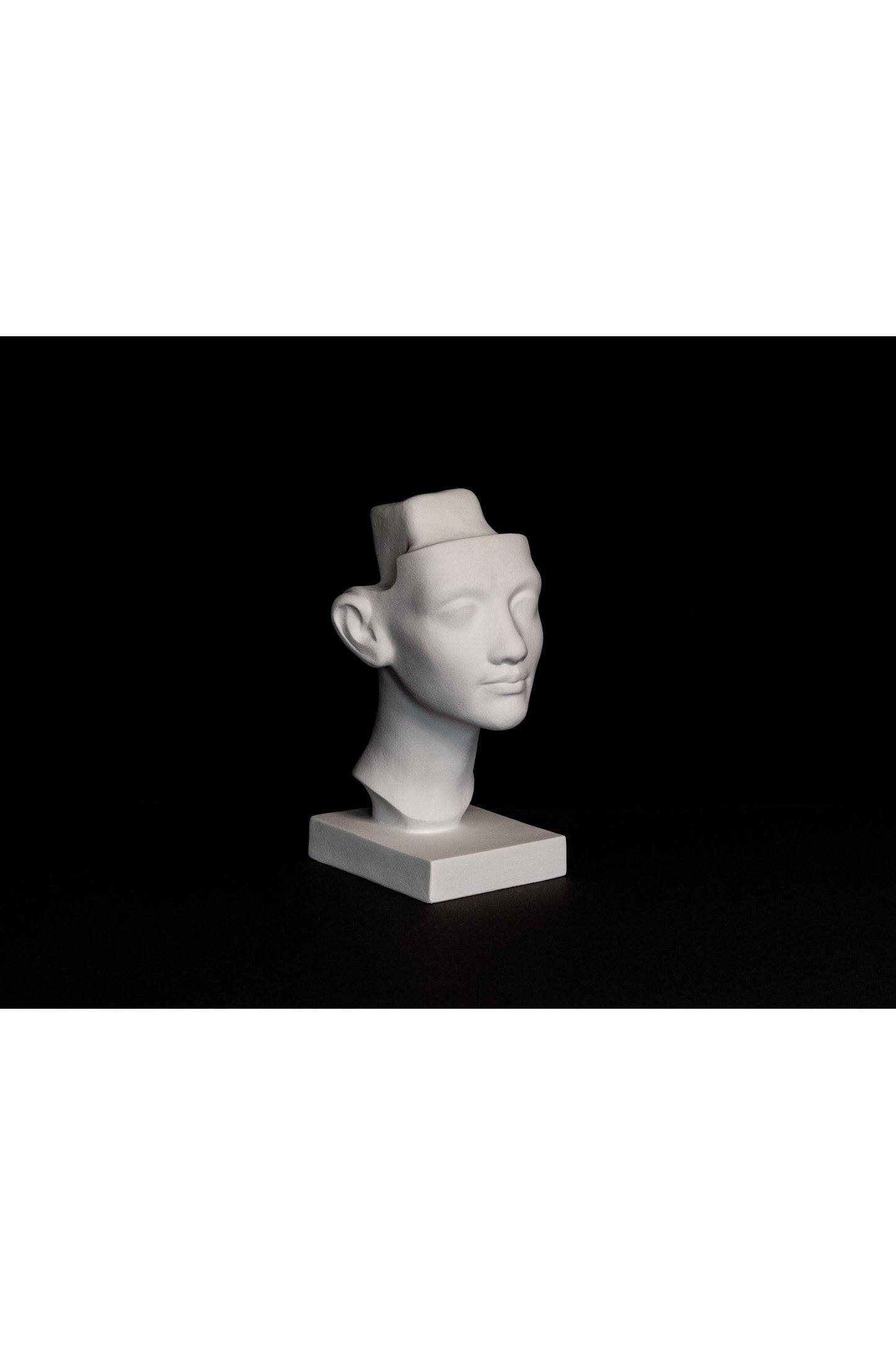 Cap Nefertiti (neterminat)